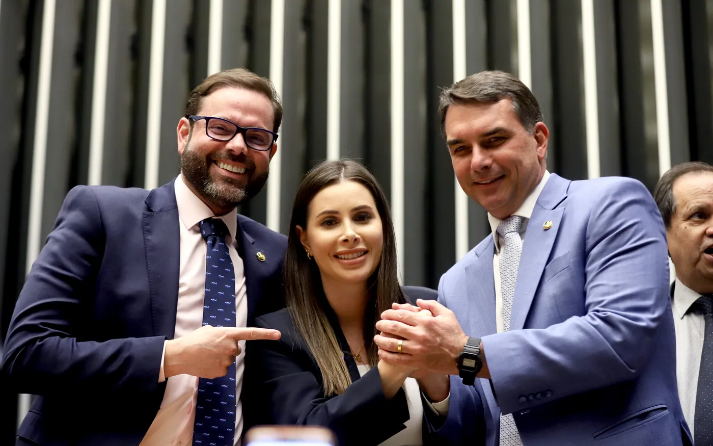 PL 5569/2023 — Água gratuita em eventos